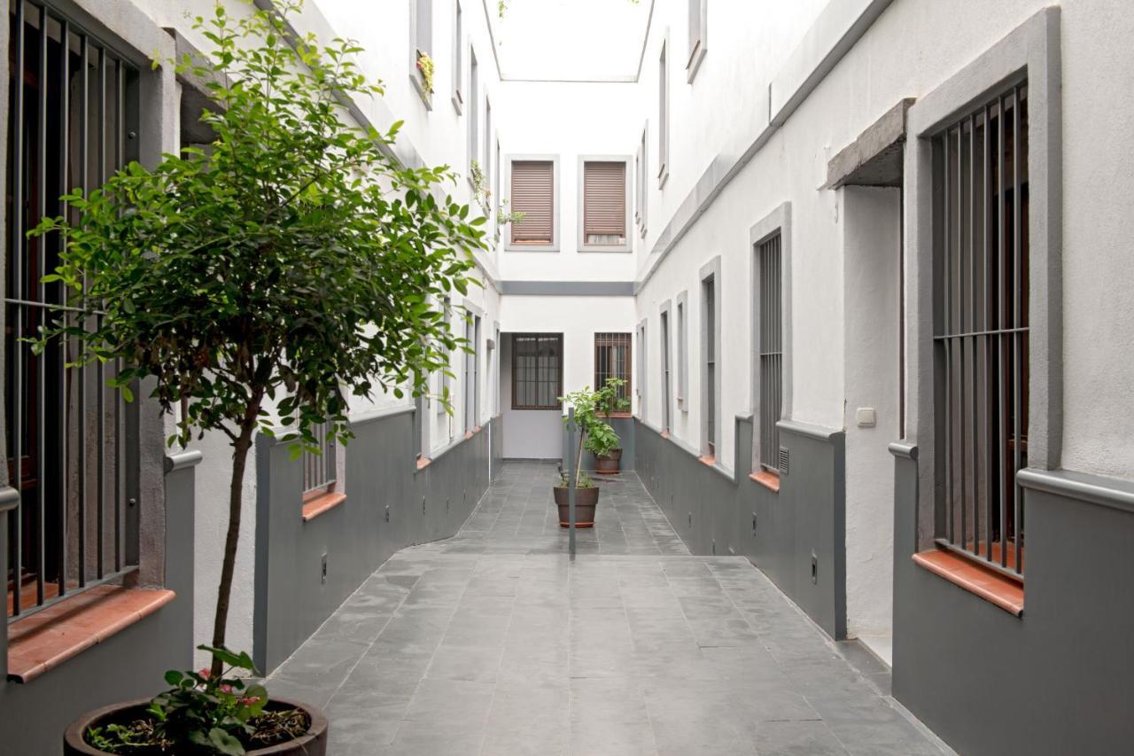 Home2Book Amelia'S Pottery, Triana เซบีญา ภายนอก รูปภาพ